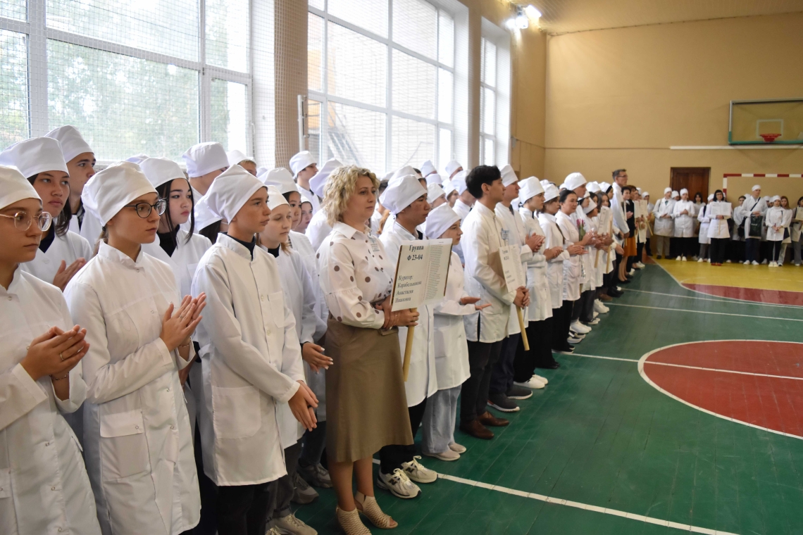 1 сентября 2023 года в Северо - Казахстаном высшем медицинском колледже состоялась торжественная линейка, посвященная Дню Знаний