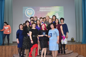 Церемония вручения дипломов выпускникам вечернего отделения